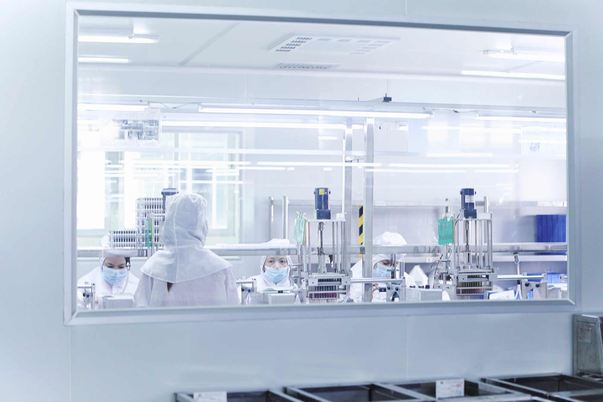 High-quality cleanroom design directly impacts product safety and regulatory compliance.