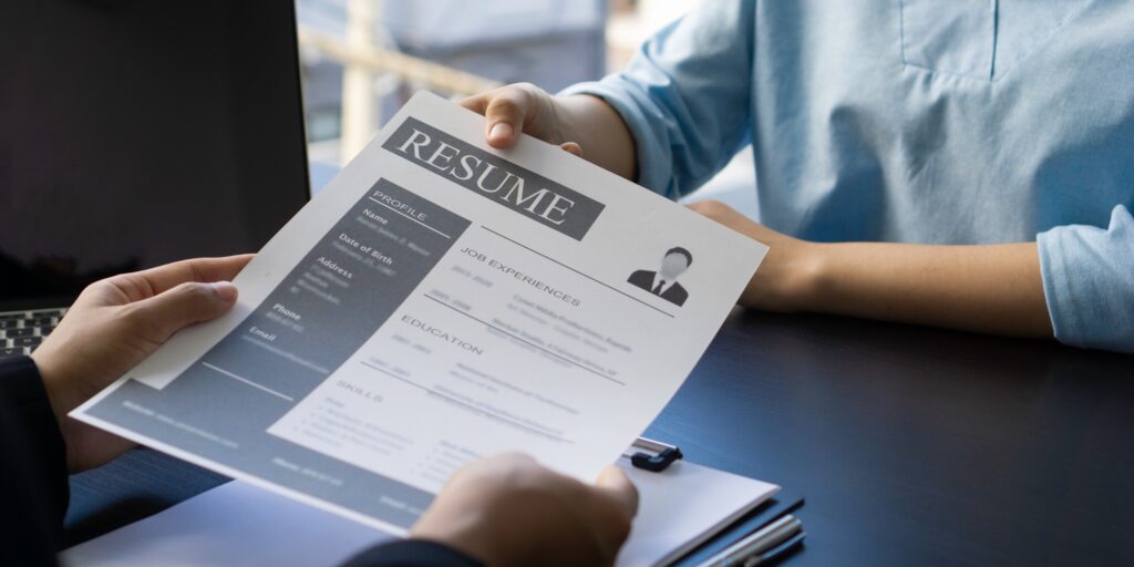 Global resumes with formatting issues often show critical resume mistakes.